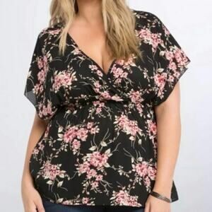 Torrid tie back floral babydoll shirt plus size 2X‎